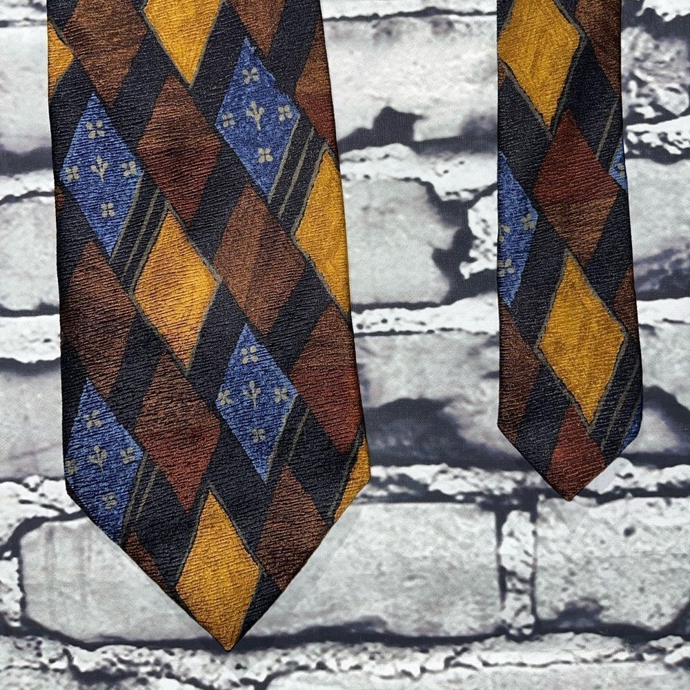 Hugo Boss Tie - Picture 2 of 7